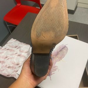 Jessica Simpson heels